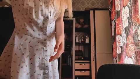 Media: sweet_jeni Stripchat 2025-08-06 12:52:00