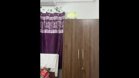 v_hot_sweet @ stripchat on 20250806