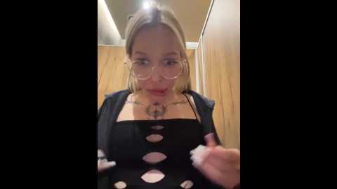 babydolll @ stripchat on 20250807