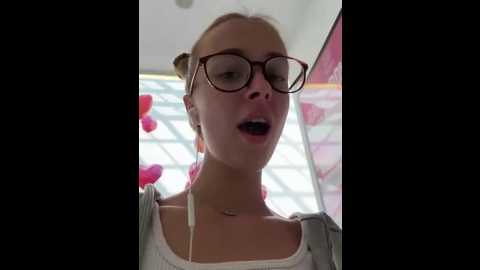 Media: enjoy_my_beauty Stripchat 2025-08-07 07:28:00