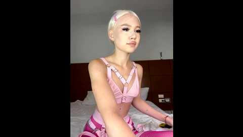 Media: kiss_avrora_ Stripchat 2025-08-07 02:10:00