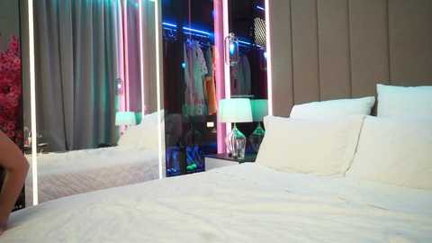 arte_adelle @ stripchat on 20250808