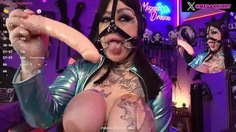 Media: fetishkinkymeganx Stripchat 2025-08-08 18:40:00