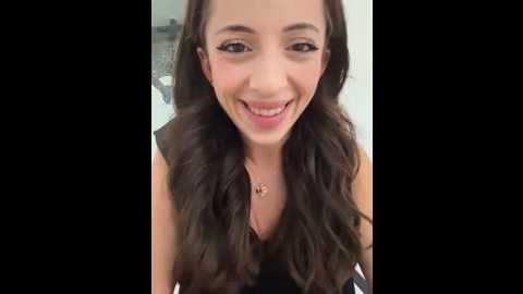 yesmoree @ stripchat on 20250809