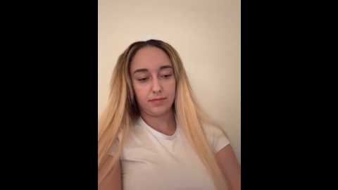 blondbellaaxx @ stripchat on 20250810