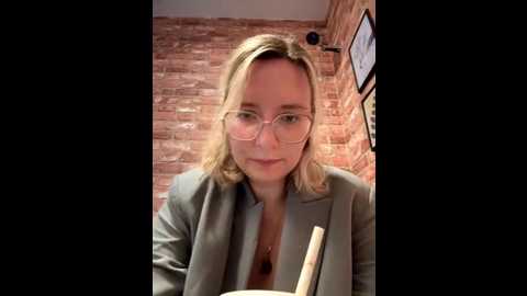 the_snowwhitee @ stripchat on 20250810
