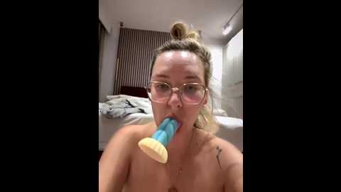 the_snowwhitee @ stripchat on 20250810