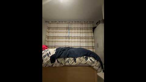 elliemaexoxo @ stripchat on 20250811