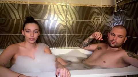 overlyhotfamily @ stripchat on 20250811
