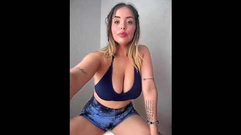 alirawrz @ stripchat on 20250812
