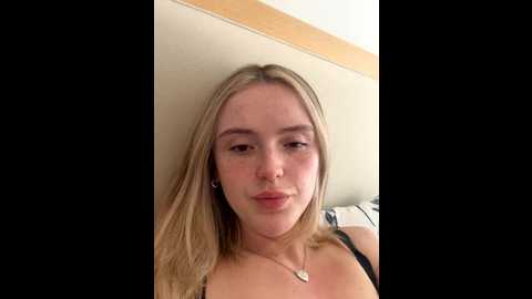 elliemaexoxo @ stripchat on 20250812