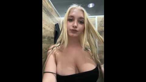 milkyy_wway @ stripchat on 20250812