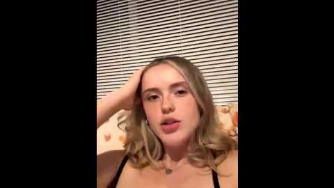 elliemaexoxo @ stripchat on 20250813