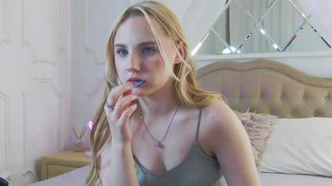 sky_cutie @ stripchat on 20250813
