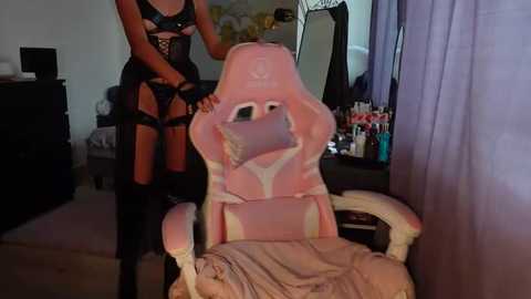 Media: barbiplaymate Stripchat 2025-08-15 12:24:00