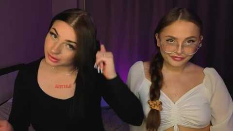 Media: lisaanddenis Stripchat 2025-08-15 15:58:00