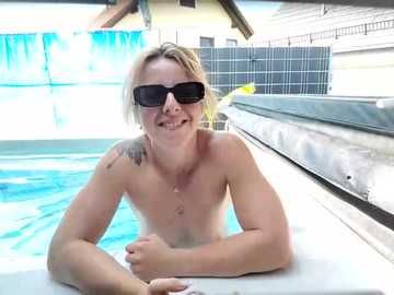monasweet33 @ stripchat on 20250815