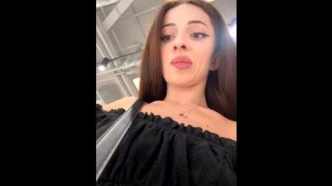 yesmoree @ stripchat on 20250815
