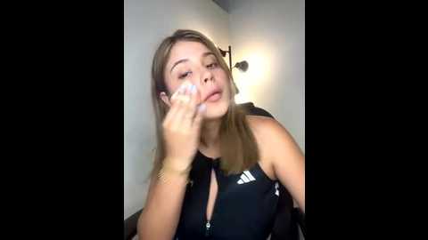 Media: _alice_1 Stripchat 2025-08-16 21:12:00