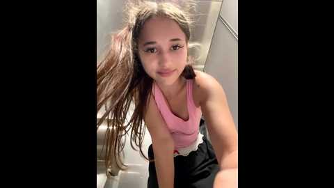 Media: juice_bunny Stripchat 2025-08-16 09:09:00