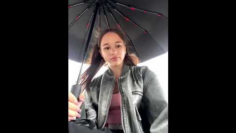 Media: juice_bunny Stripchat 2025-08-16 09:16:00