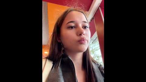 Media: juice_bunny Stripchat 2025-08-16 09:38:00