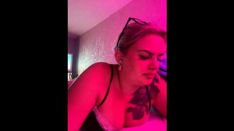 Media: xx_sweet_devil_xx Stripchat 2025-08-16 23:00:00