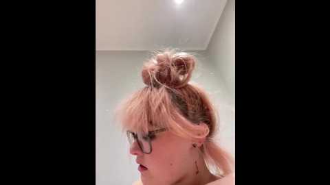 itzz_lolareign @ stripchat on 20250817