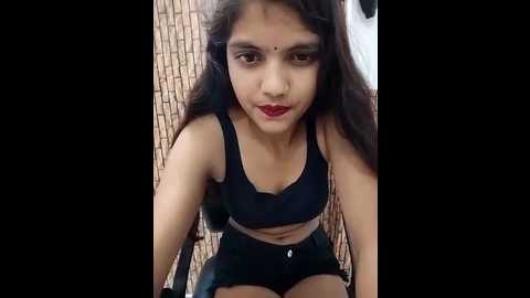 Media: sexy_lips99 Stripchat 2025-08-17 05:40:00