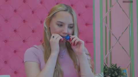 Media: sky_cutie Stripchat 2025-08-17 07:16:00