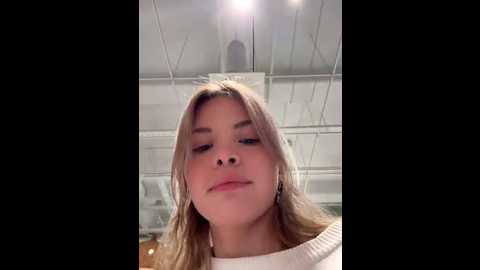 Media: smellsex Stripchat 2025-08-18 17:51:00