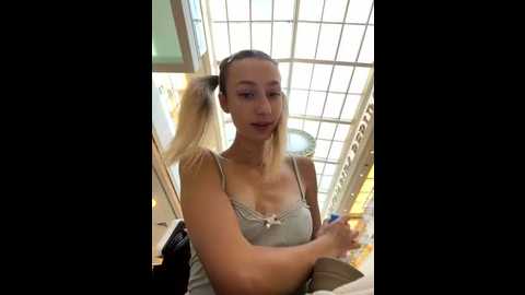 Media: lia__love Stripchat 2025-08-19 12:06:00