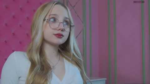 Media: sky_cutie Stripchat 2025-08-20 08:36:00