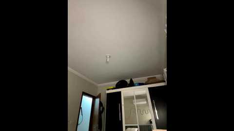 Media: lemyny Stripchat 2025-08-21 03:46:00