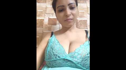 Media: queen_aditi Stripchat 2025-08-21 00:53:00