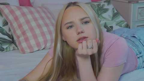 Media: sky_cutie Stripchat 2025-08-21 06:08:00