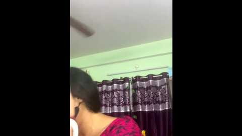 v_hot_sweit @ stripchat on 20250821