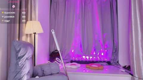 Media: kiki__2025 Stripchat 2025-08-22 18:19:00