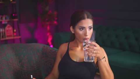 Media: siennaruh Stripchat 2025-08-23 06:04:00