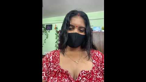 Media: v_hot_sweit Stripchat 2025-08-23 11:22:00
