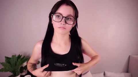 Media: lulufrye Stripchat 2025-08-24 03:06:00
