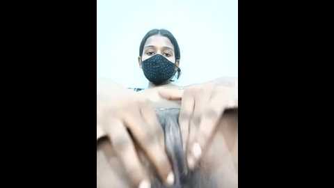 Media: shefali_zariwala Stripchat 2025-08-24 21:05:00