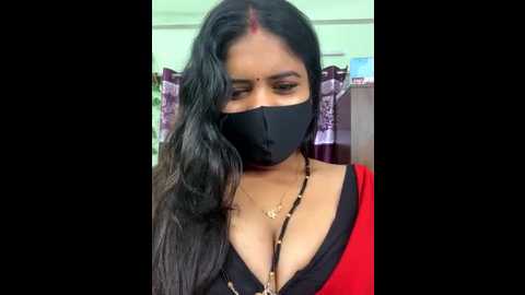 Media: v_hot_sweit Stripchat 2025-08-24 06:07:00