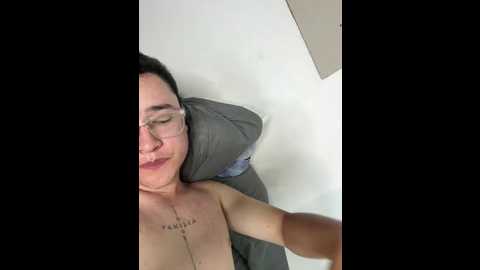 Media: sashaanddamian Stripchat 2025-08-25 00:59:00