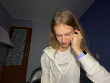 eva_angel3 @ stripchat on 20250827