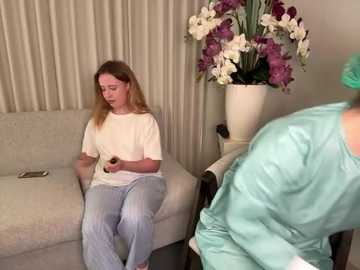 nura_n_sarah