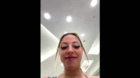 Media: sandra_jo Stripchat 2025-08-28 05:16:00