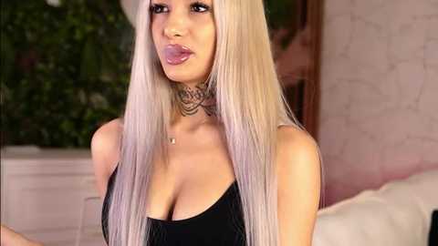 Media: blondie_muller Stripchat 2025-08-29 19:44:00