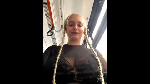 Media: milkyy_wway Stripchat 2025-08-30 07:30:00