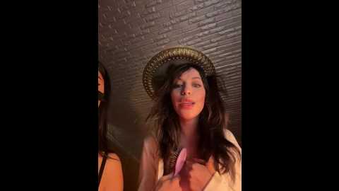 Media: orla86 Stripchat 2025-08-30 22:40:00